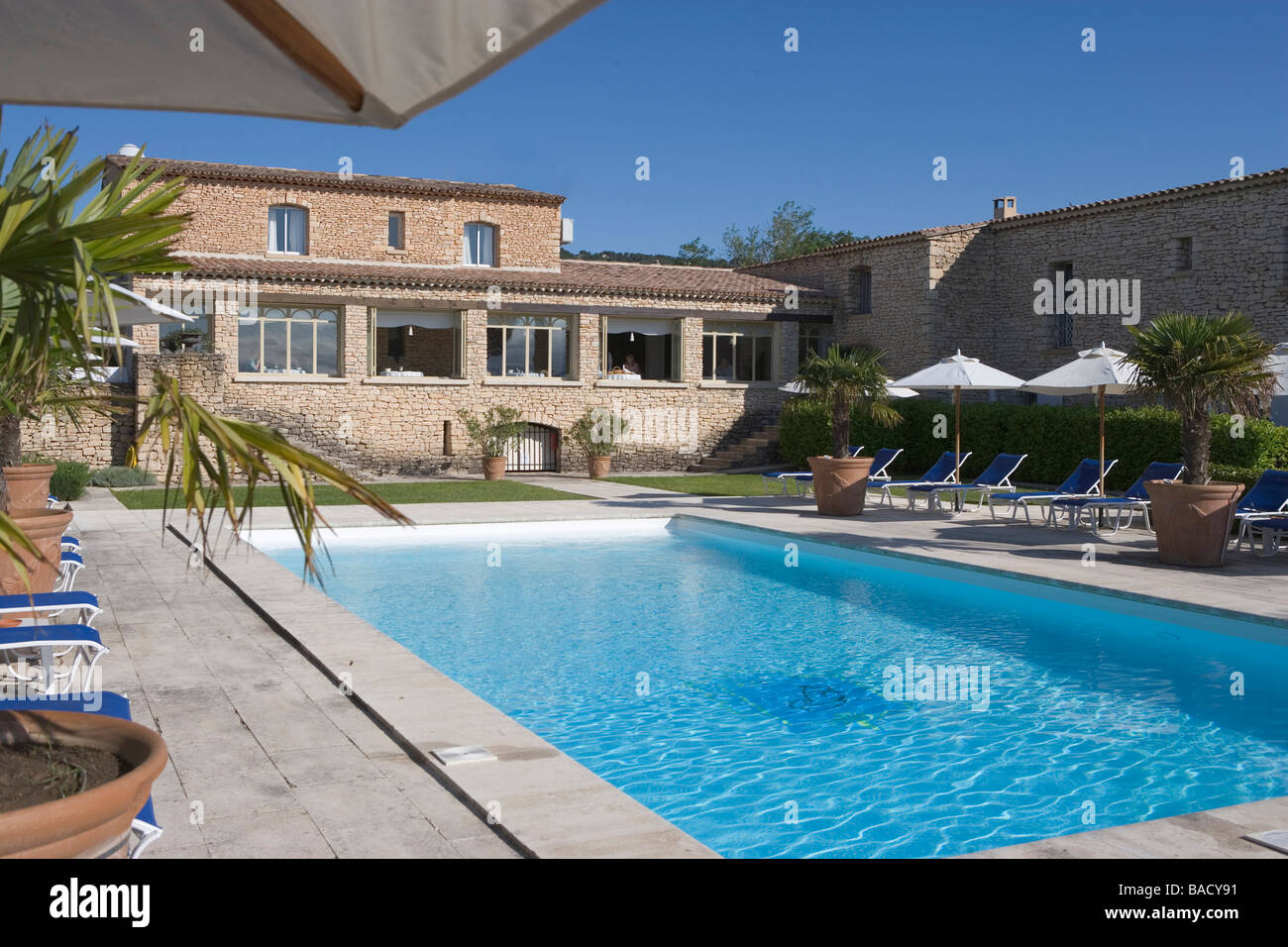 France, Vaucluse, Joucas, Le Phebus hotel restaurant, route de Murs Stock  Photo - Alamy