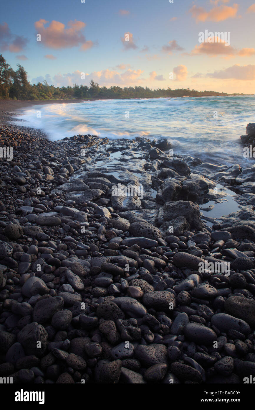 Hawaii sunrise waves hi-res stock photography and images - Alamy