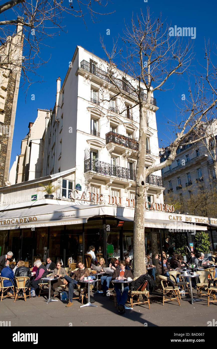 France, Paris, cafe terrace on the Place du Trocadero Stock Photo