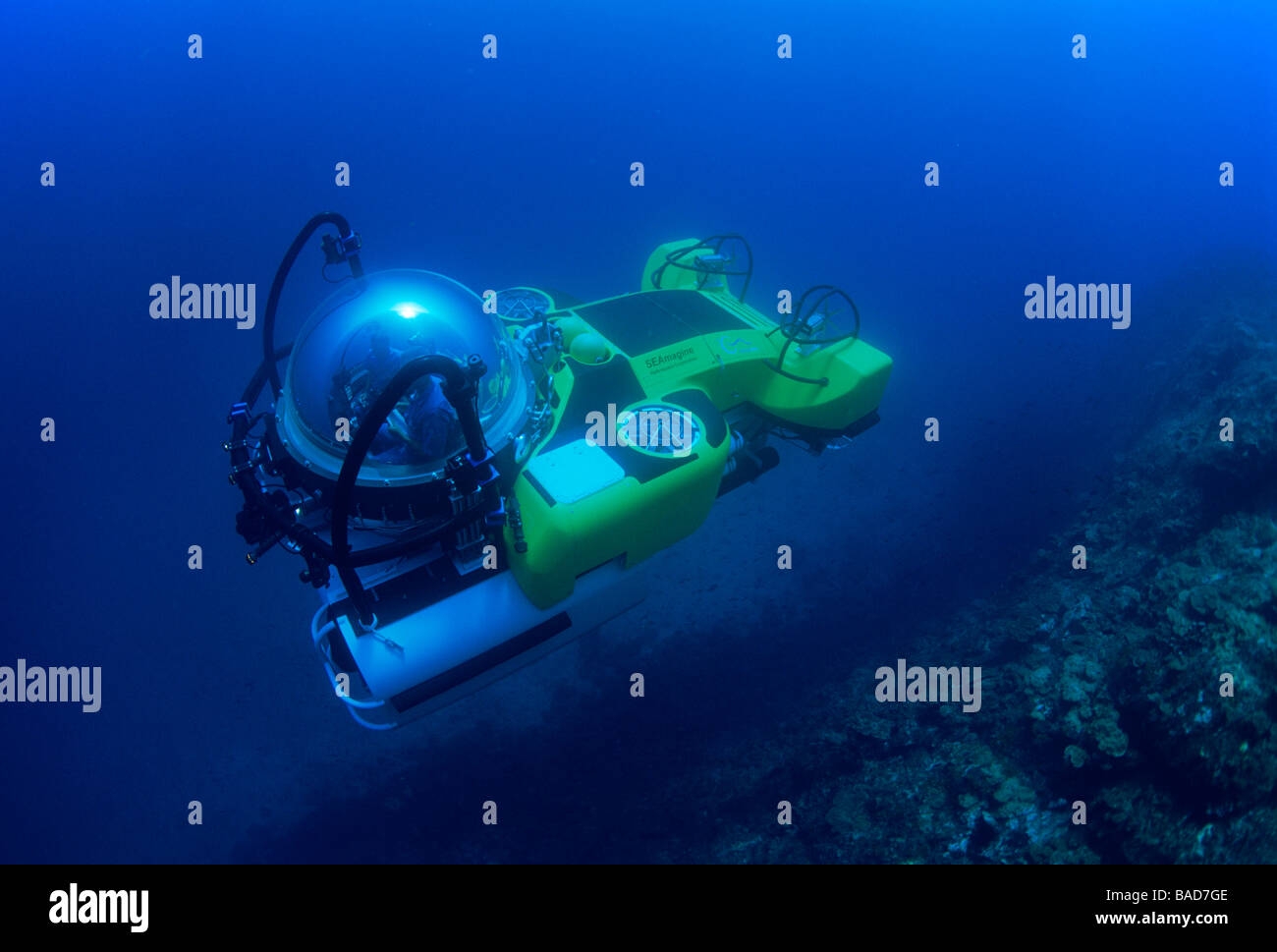 Submersible underwater research hi-res stock photography and