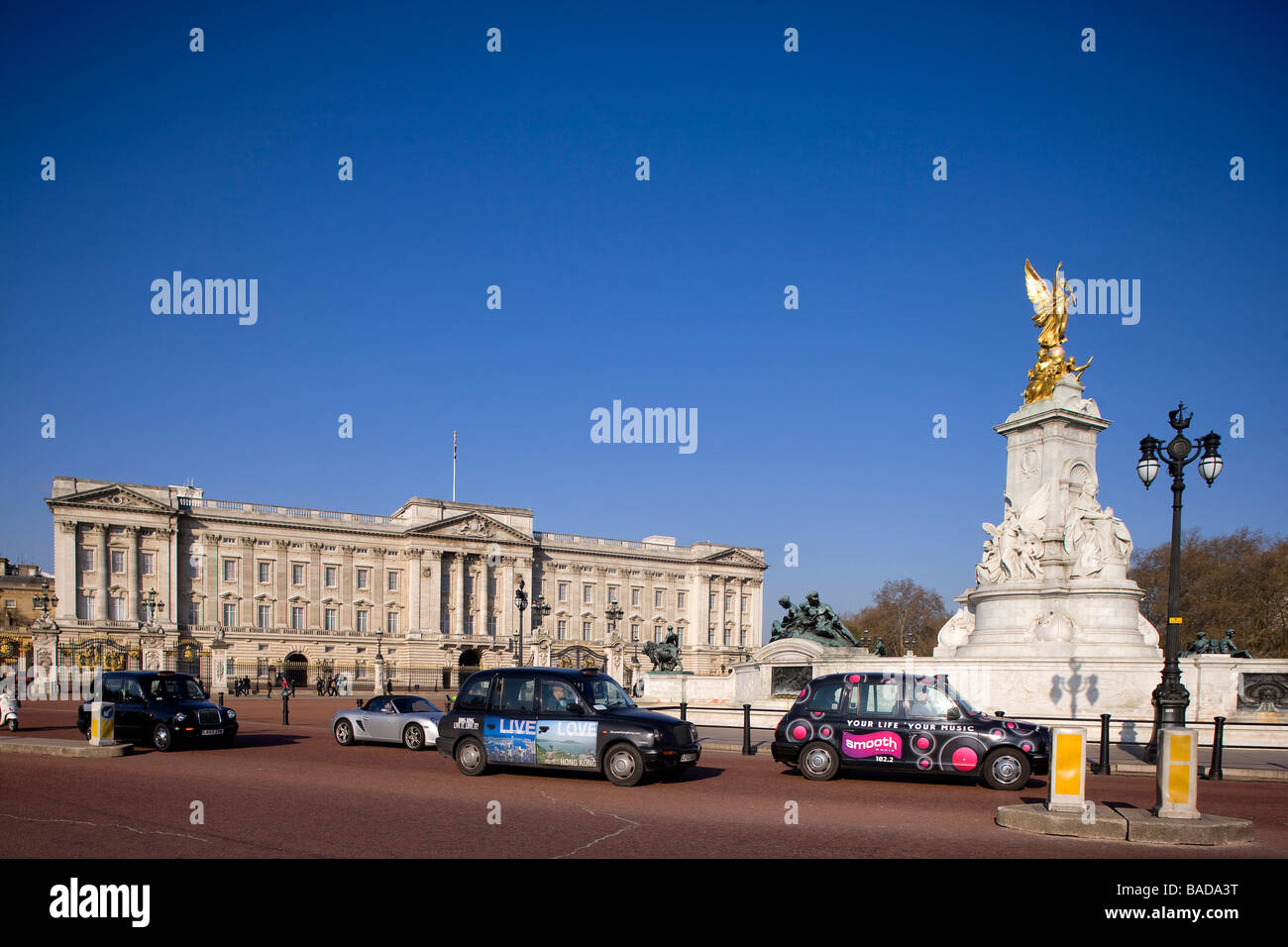 United Kingdom, London, Queen Victoria Memorial in front of Buckingham Palace Stock Photo