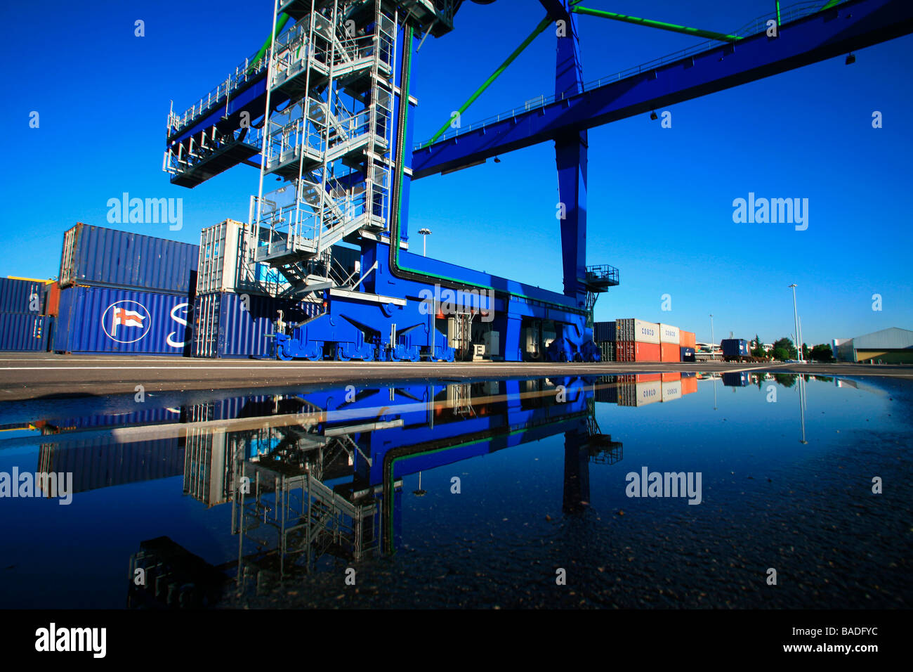 Terminal conteneur du Port Edouard Herriot a Lyon  Rhone (69) - France Stock Photo