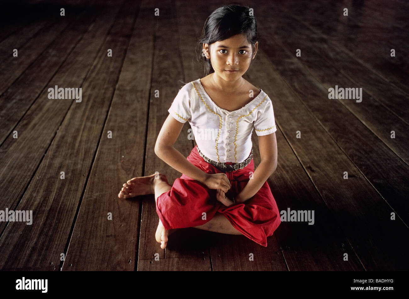 Cambodia, Phnom Penh, School of Apsara Khmer Dance, little girl in traditional outfit Stock Photo