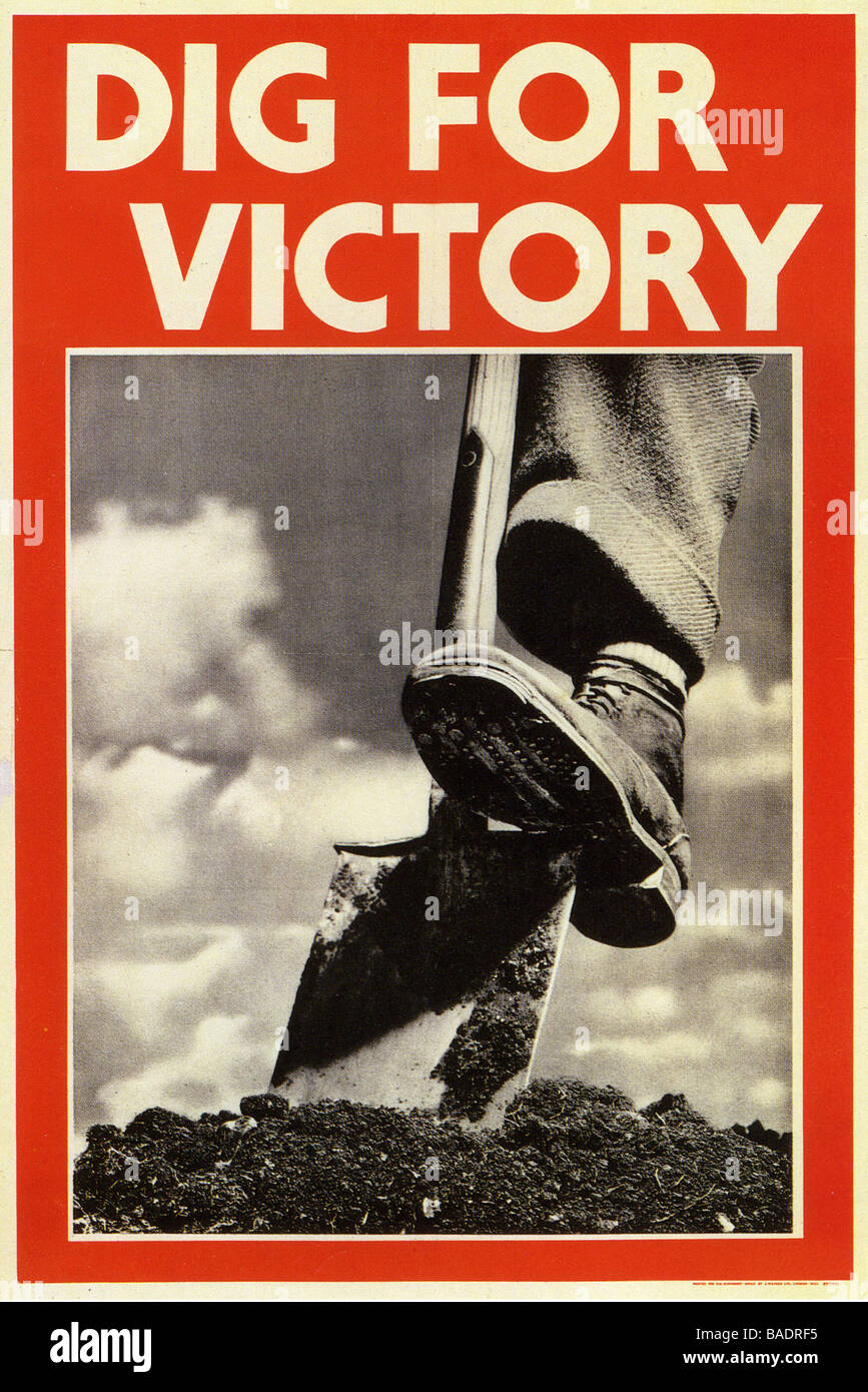 DIG FOR VICTORY - BRITISH WAR OFFICE advert from 1940 Stock Photo
