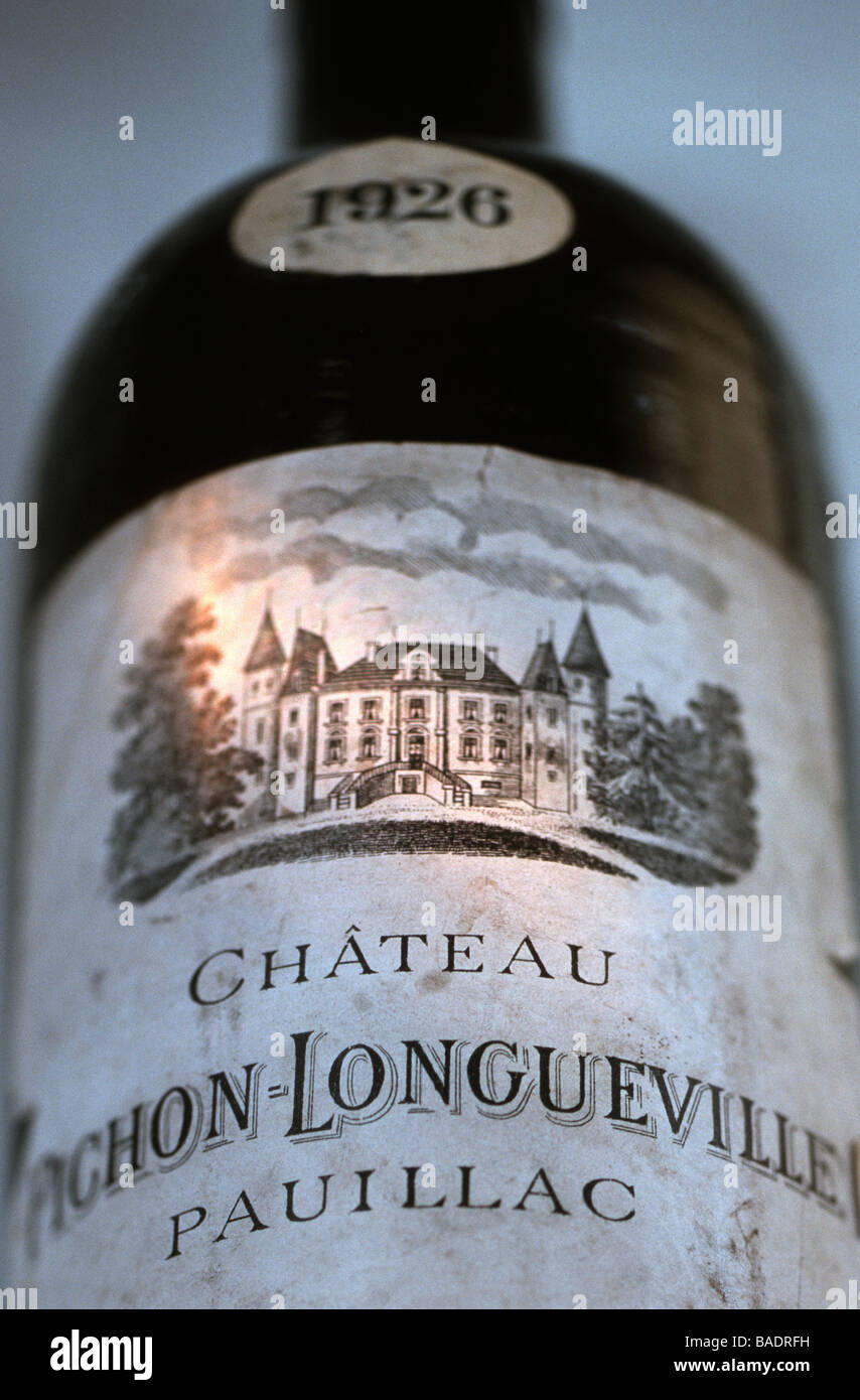 France, Gironde, Pauillac, Pauillac AOC wine tasting, wine bottle of Chateau Pichon Longueville Comtesse de Lalande Stock Photo