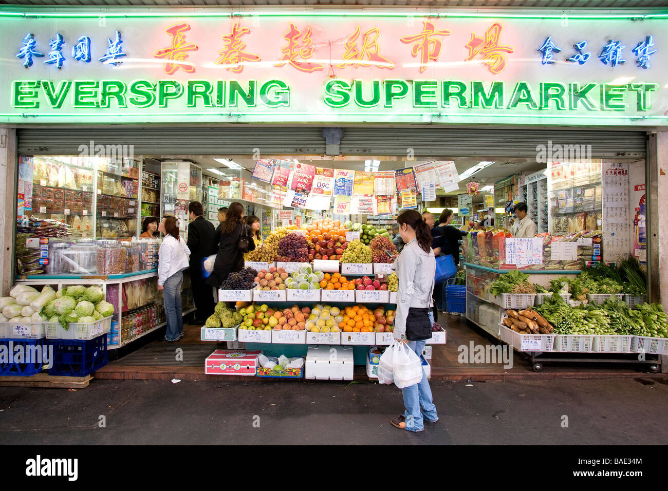 Chinatown Supermarket Stock Photos & Chinatown Supermarket Stock Images
