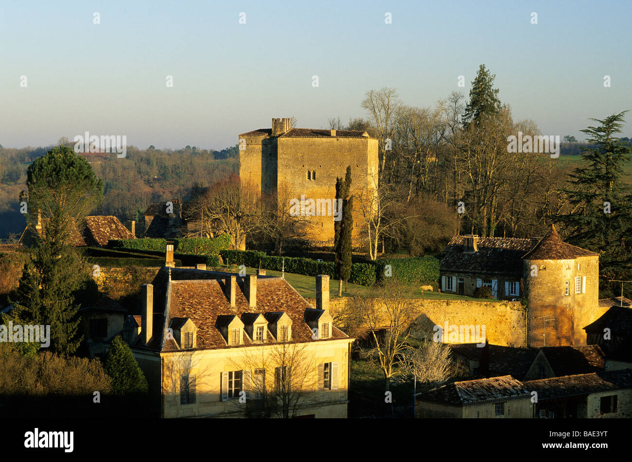 France, Dordogne, Perigord Pourpre, Montferrand du Perigord village ...