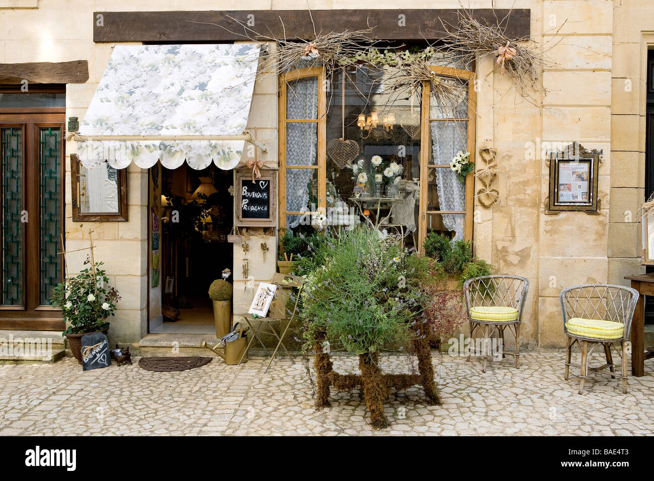 France, Dordogne, Perigord Pourpre, Beaumont du Perigord, Prudence perfumer shop in Rue Ratier Stock Photo
