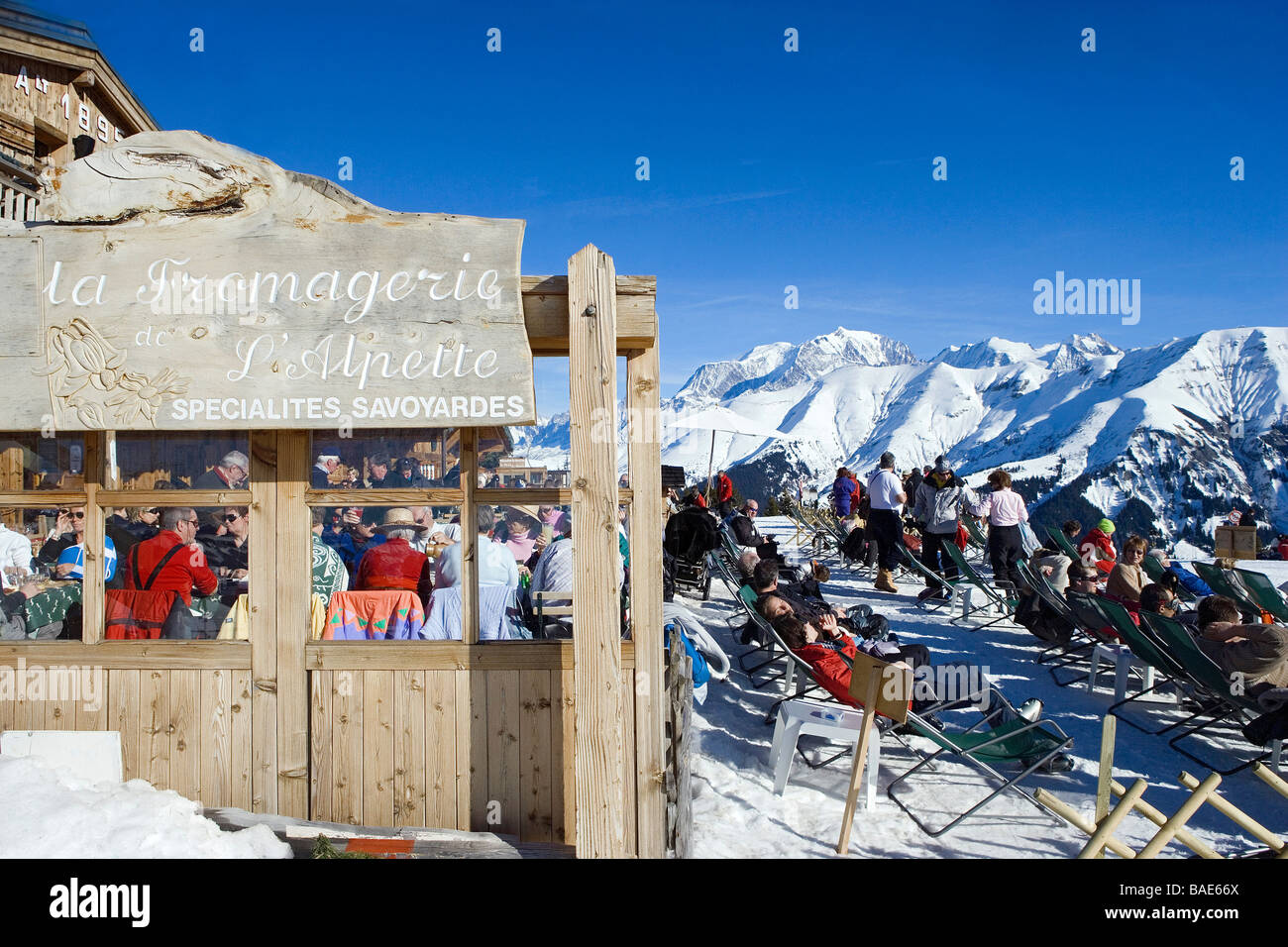 France, Haute Savoie, Megeve, Rochebrune Massif, altitude restaurant the Alpette, the terrace and the Mont Blanc Stock Photo