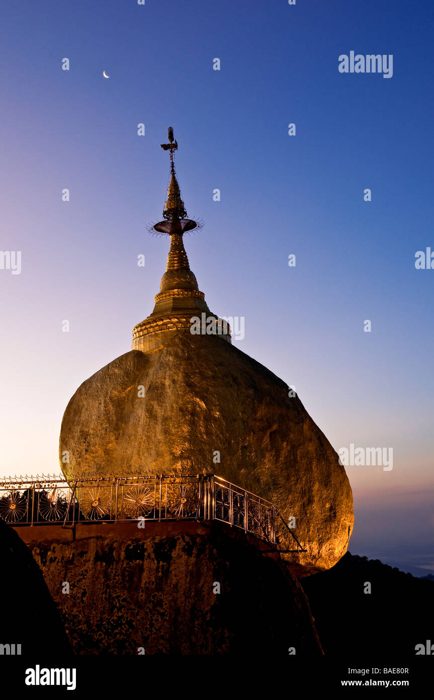 Myanmar (Burma), Mon State, the Golden Rock of Kyaiktiyo Stock Photo