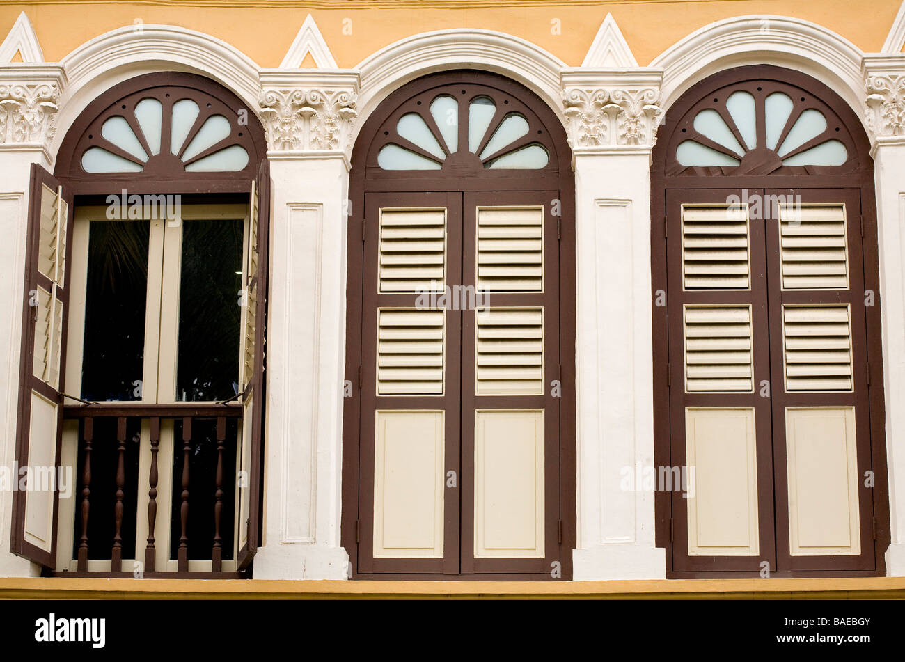 Singapore, Chinatown, facades of old houses Stock Photo