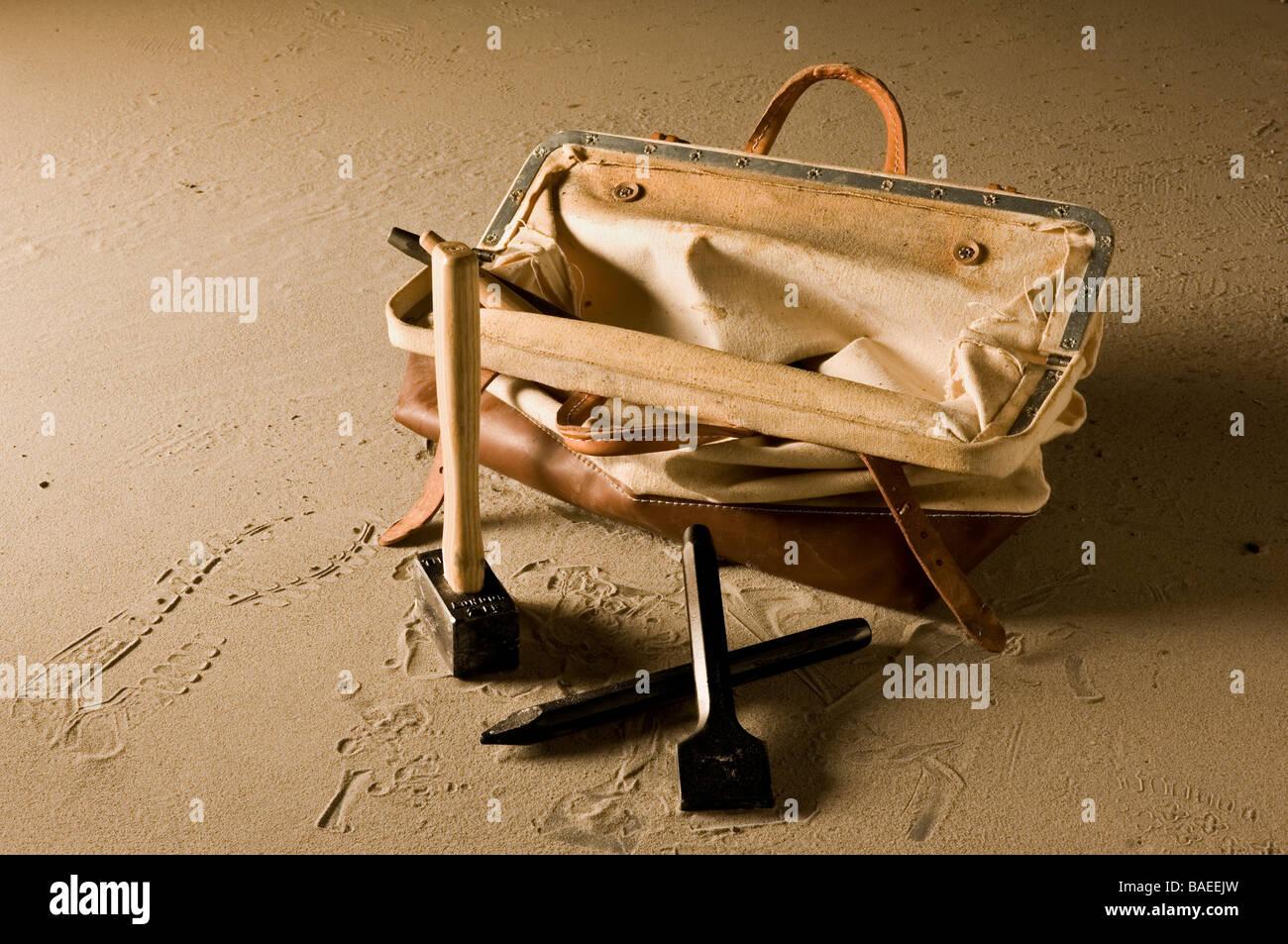 Stone mason tools hires stock photography and images Alamy