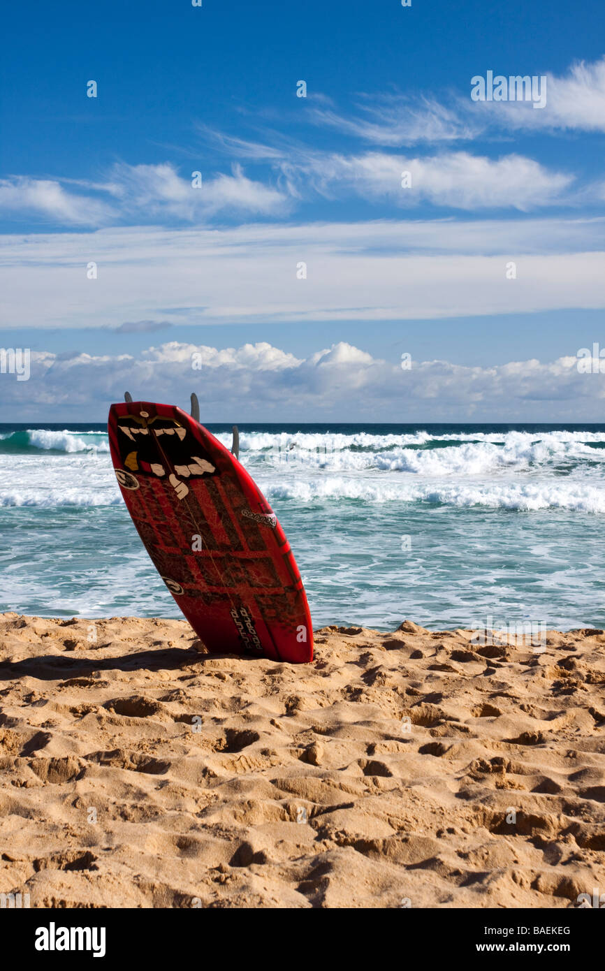 Surfboard in the sand hires stock photography and images Alamy