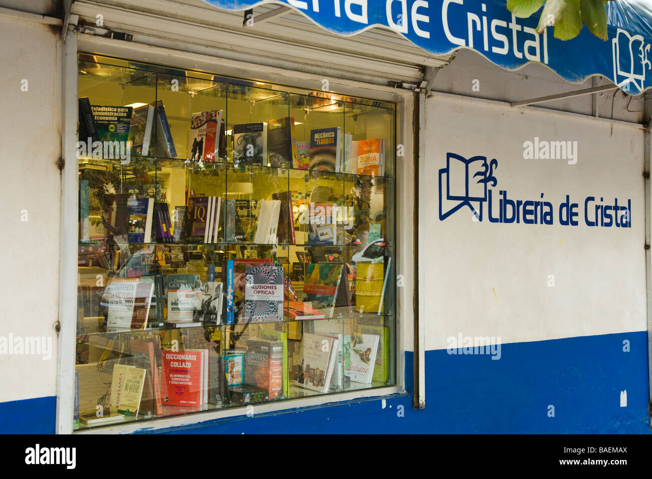 Spanish bookstore hires stock photography and images Alamy