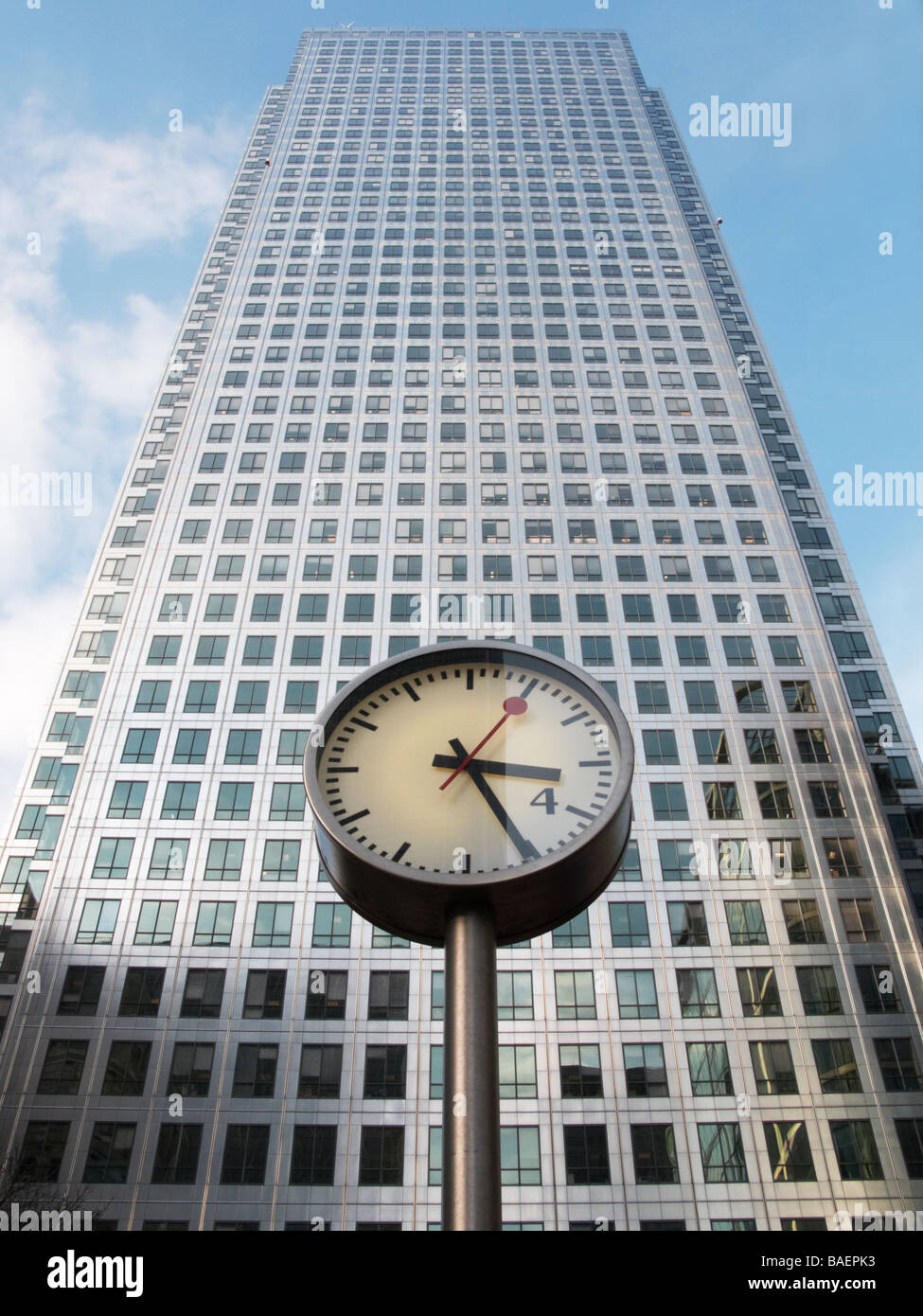 Office Buildings Canary Wharf London UK TV000125 Stock Photo - Alamy