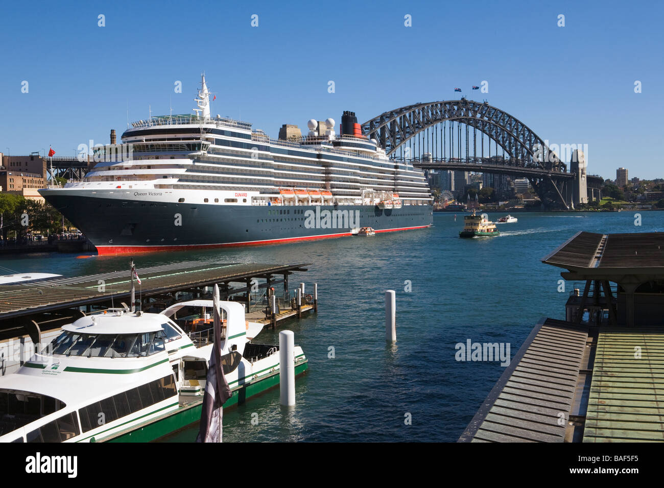 Queen Victoria cruise ship at Overseas Passenger Terminal, circular