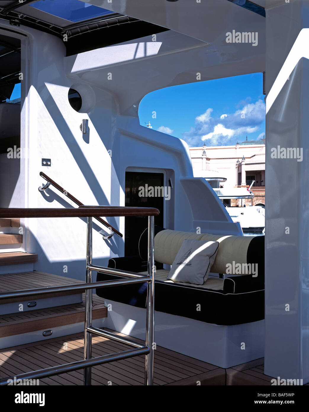 Yacht bridge design You are Yacht bridge design consider