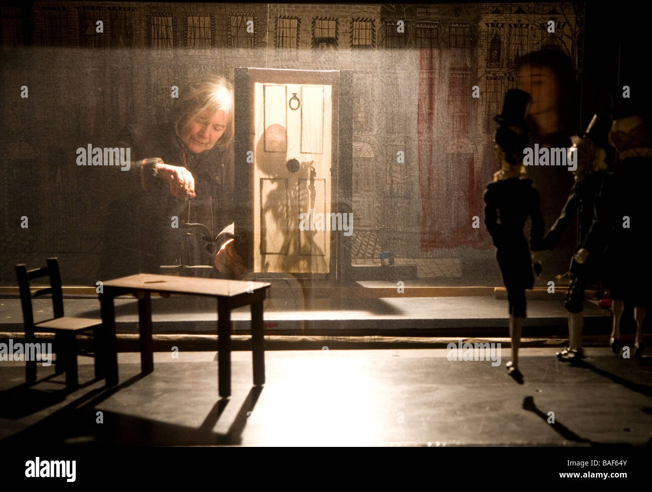 Puppet theatre barge london hires stock photography and images Alamy