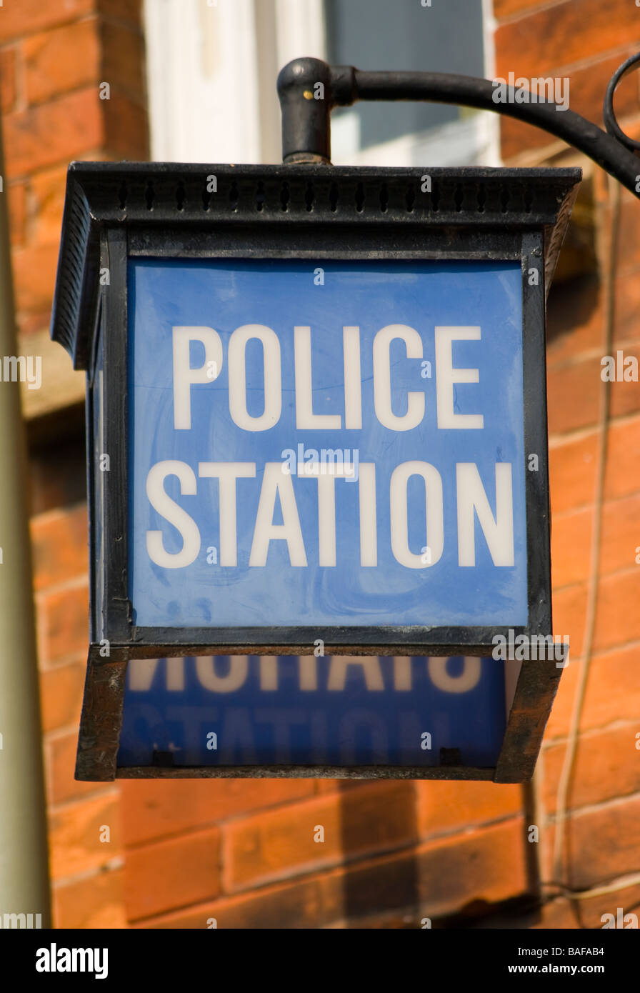 Police station blue lamp hi-res stock photography and images - Alamy