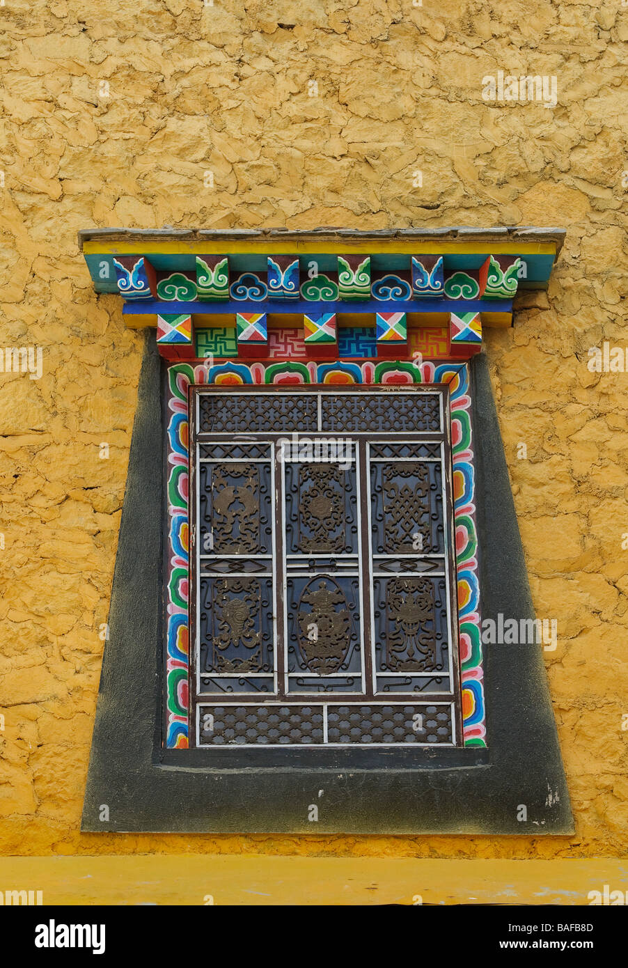 architectural details of songzanlin tibetan monastery shangri la china Stock Photo