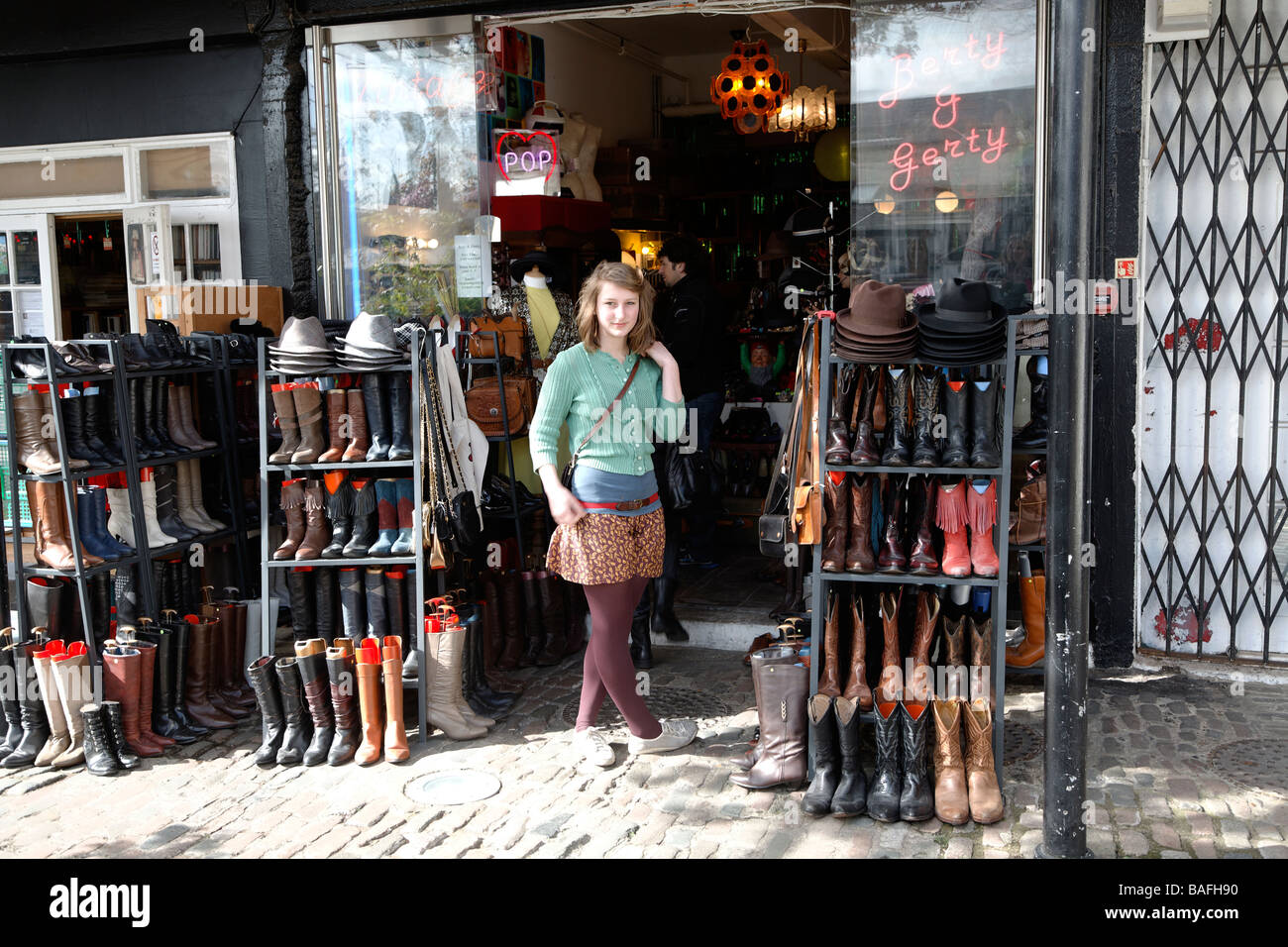 Camden market clothes vintage hires stock photography and images Alamy