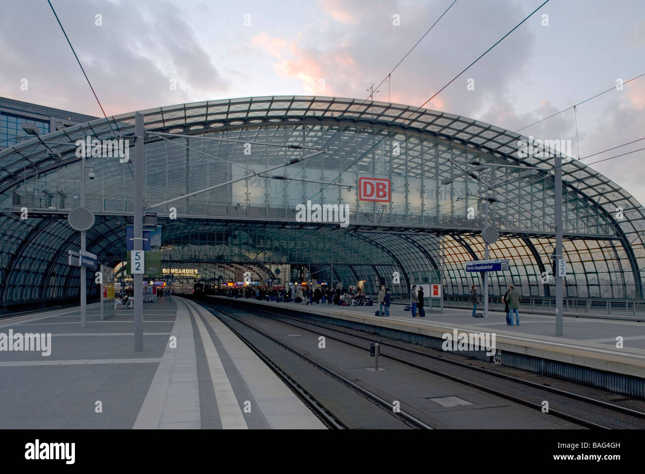 berlin central station hauptbahnhof europaplatz 1 10557 berlin germany