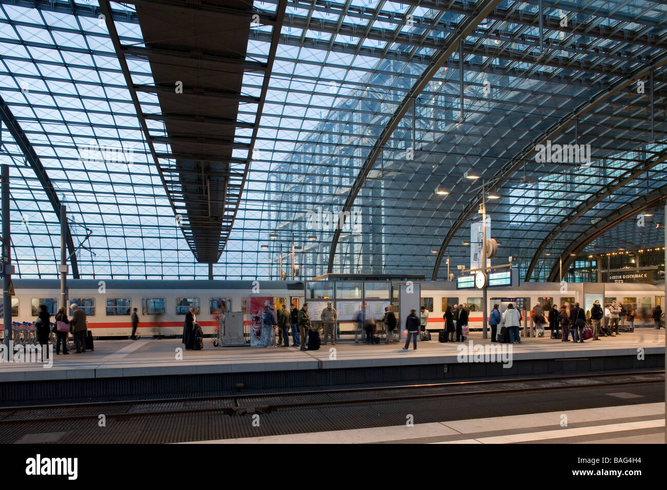 berlin hauptbahnhof hauptbahnhof europaplatz 1 10557 berlin deutschland