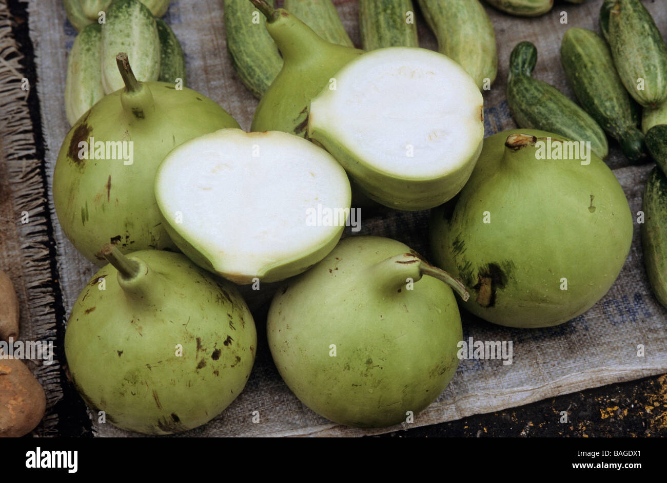 Malaysia, Bonreo, Sarawak province, Kuching, fruit stall in the market