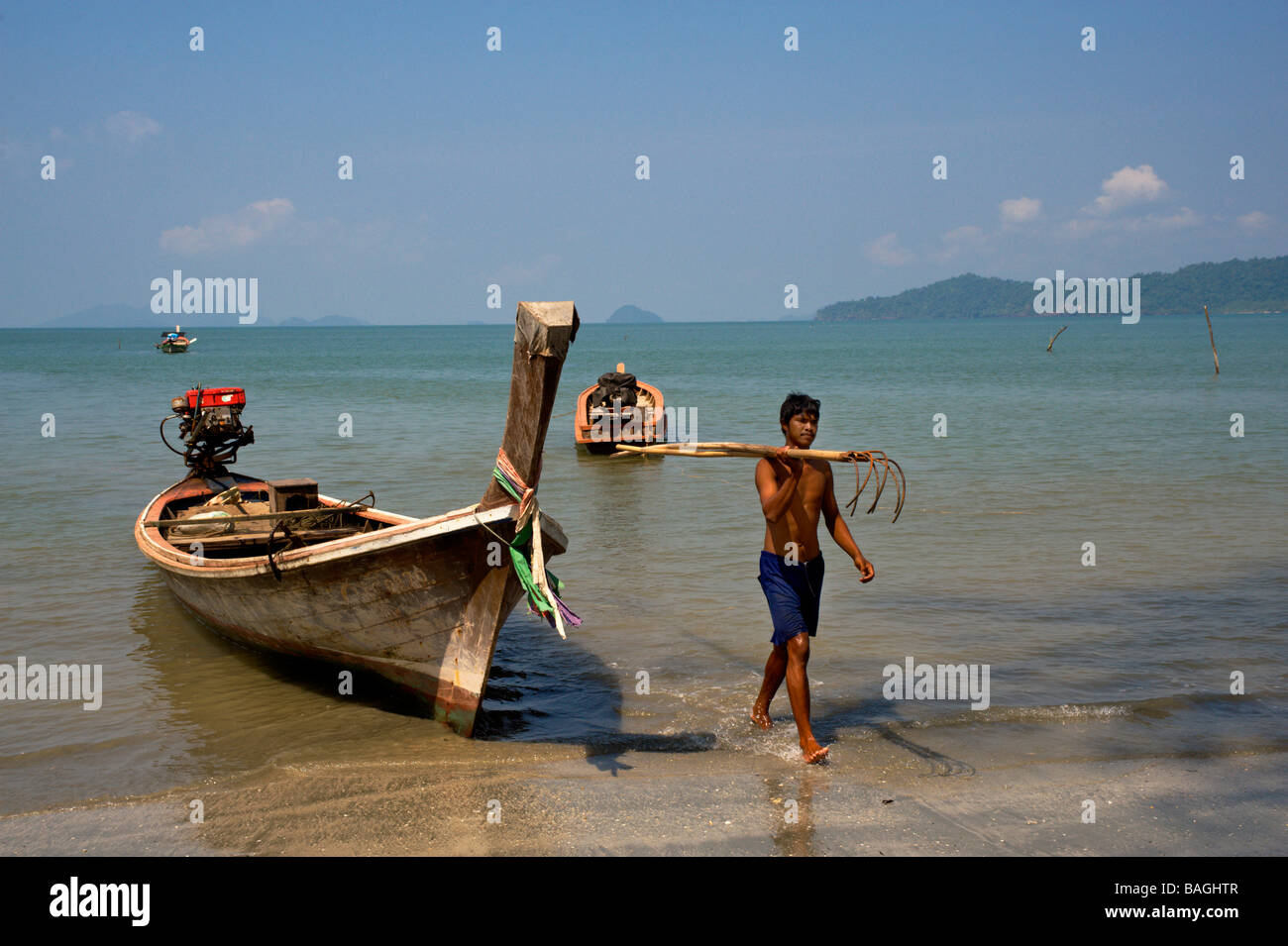 Thai fisherman hi-res stock photography and images - Alamy