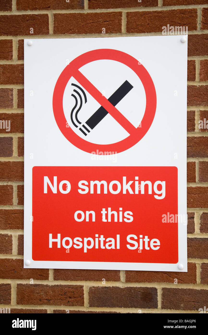 No smoking sign at an English Hospital Stock Photo