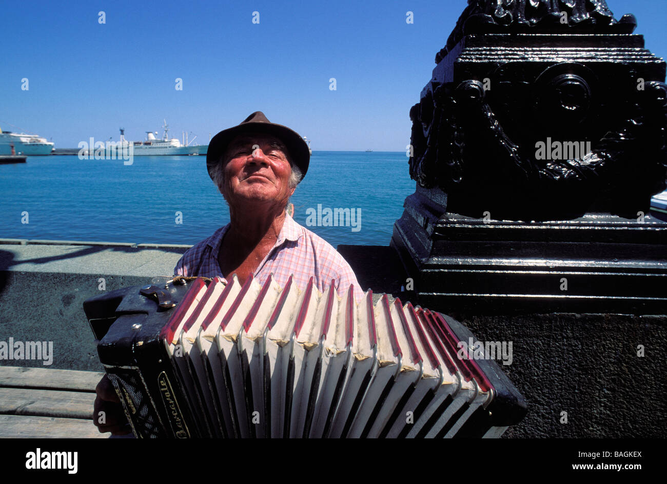Ukraine, Crimea, Black Sea, Yalta, Ukrainian local musician Stock Photo