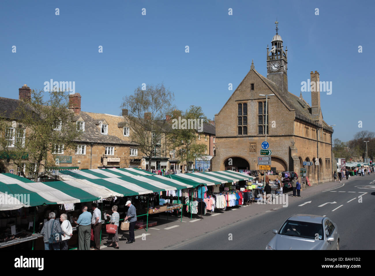 Tuesday street market, MoretoninMarsh, Gloucestershire Stock Photo