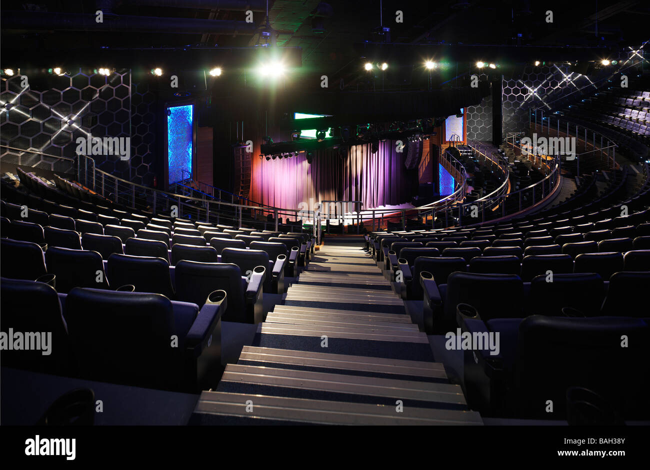 круглосуточный комплекс spa-сауна. империя грёз нижний новгород индиго. детский фитнес зал. фитнес зал на ломоносовском проспекте. зал индиго.