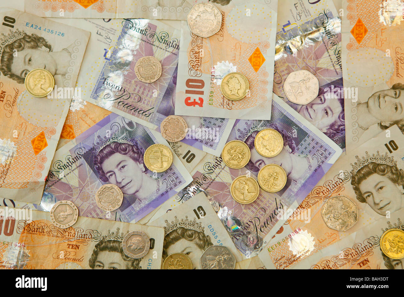 money notes and coins Stock Photo Alamy