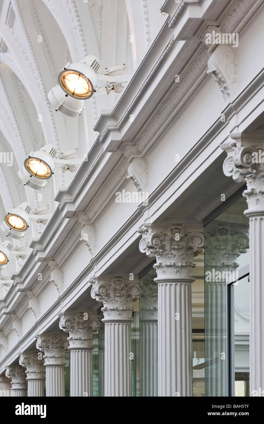 Central Court, London, United Kingdom, Sir John Taylor, Central court column and lighting detail. Stock Photo