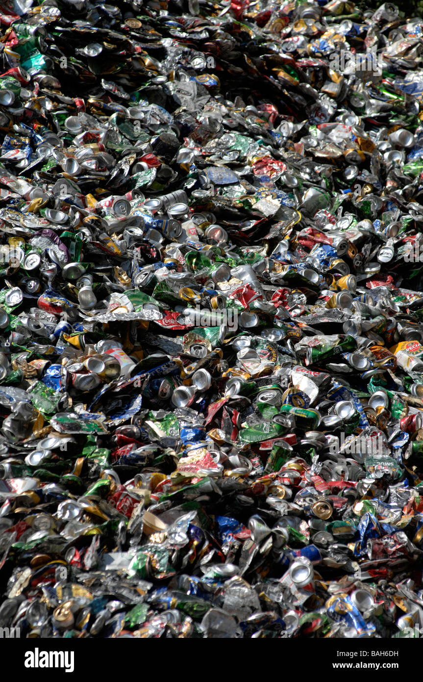 Recycling tin cans hires stock photography and images Alamy