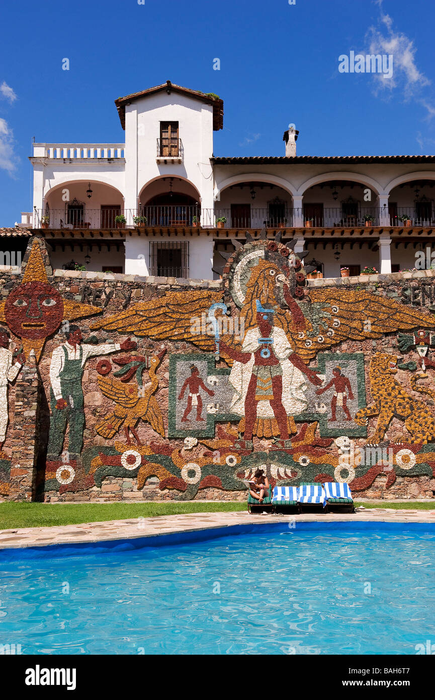 Mexico, Guerrero state, Taxco, Posada La Misión Hotel, Gorm mural representing the Aztec emperor Cuauhtemoc Stock Photo