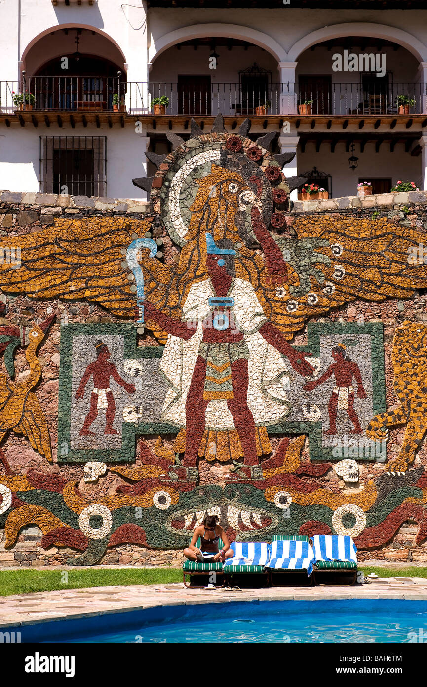 Mexico, Guerrero state, Taxco, Posada La Misión Hotel, Gorm mural representing the Aztec emperor Cuauhtemoc Stock Photo
