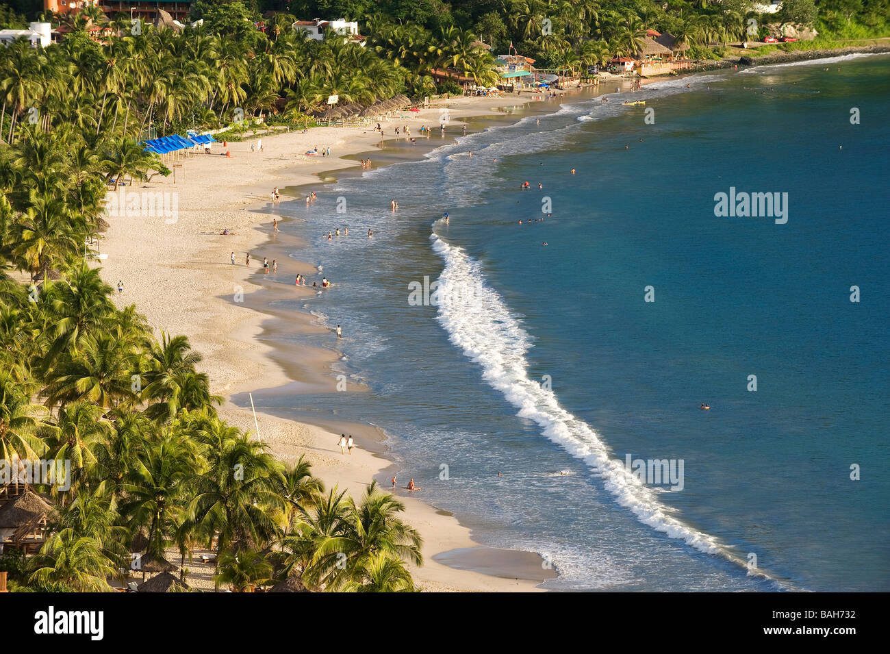Mexico, Guerrero state, Zihuatanejo, La Ropa beach Stock Photo - Alamy