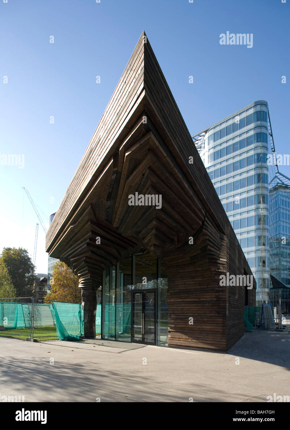 POTTERS FIELDS KIOSK, DSDHA ARCHITECTS, LONDON, UNITED KINGDOM Stock Photo