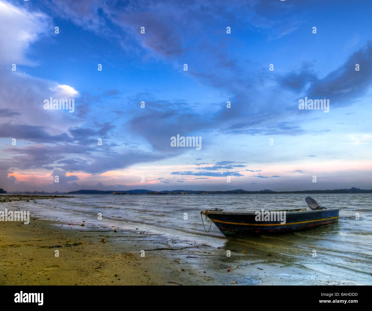 Small boat low tide on hi-res stock photography and images - Page 4 - Alamy