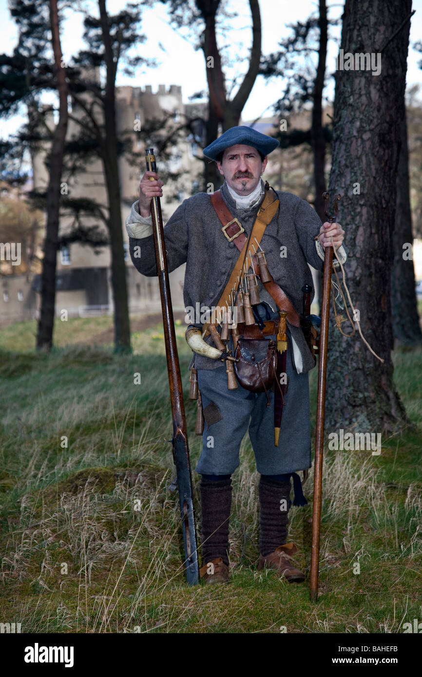 English Civil War Sealed Knot covenanters costumed performers.  Fraser's Dragoons at Braemar Castle - Braemar Castle, Aberdeenshire, Scotland, UK Stock Photo