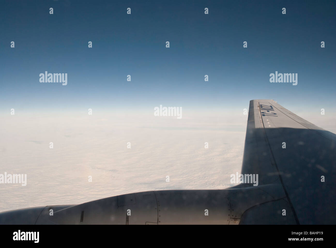 Aeroplane wing hi-res stock photography and images - Alamy