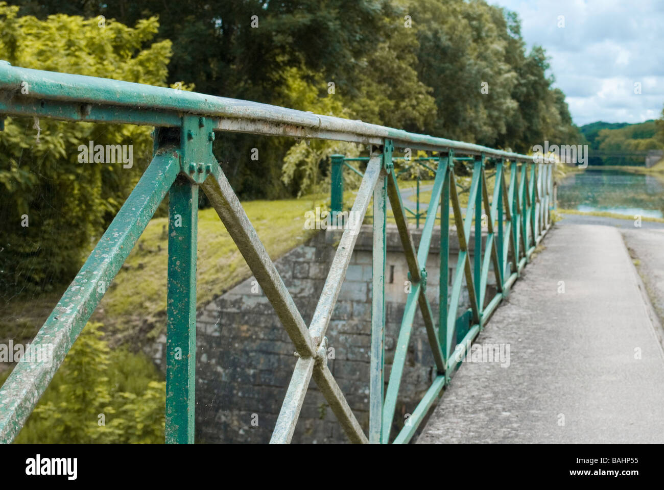 Canal Railing Canal bridge railings Stock Photo - Alamy
