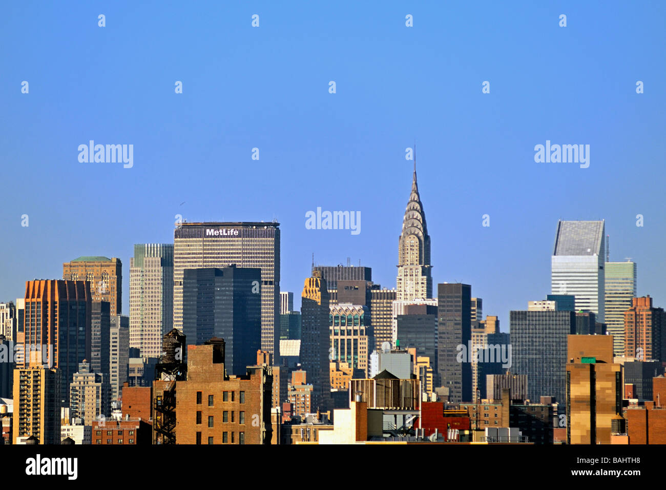 new york city skyline from brooklyn bridge Stock Photo - Alamy