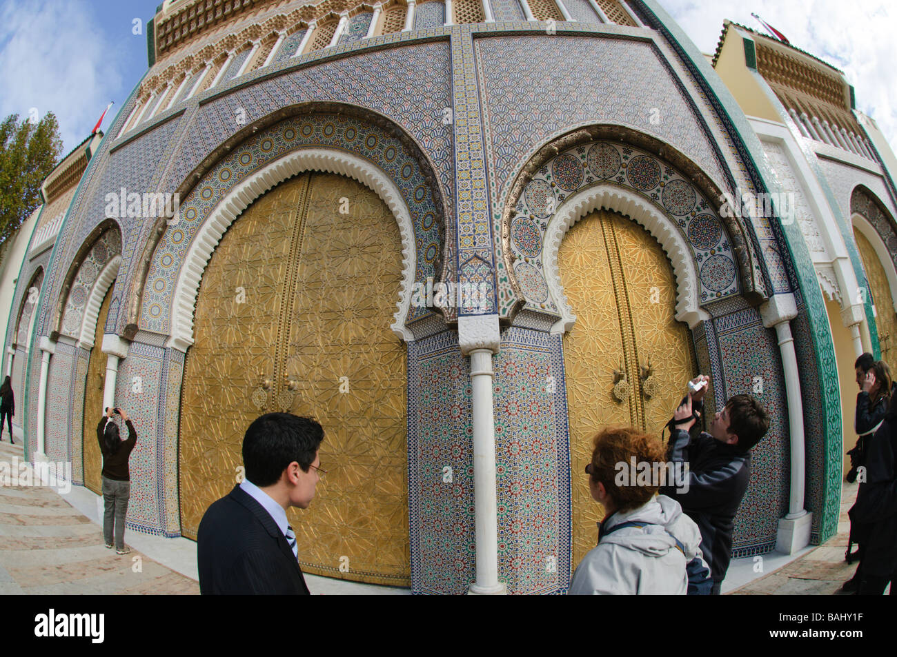 Entrance doorway to the Royal Palace in Fez Morocco Stock Photo - Alamy