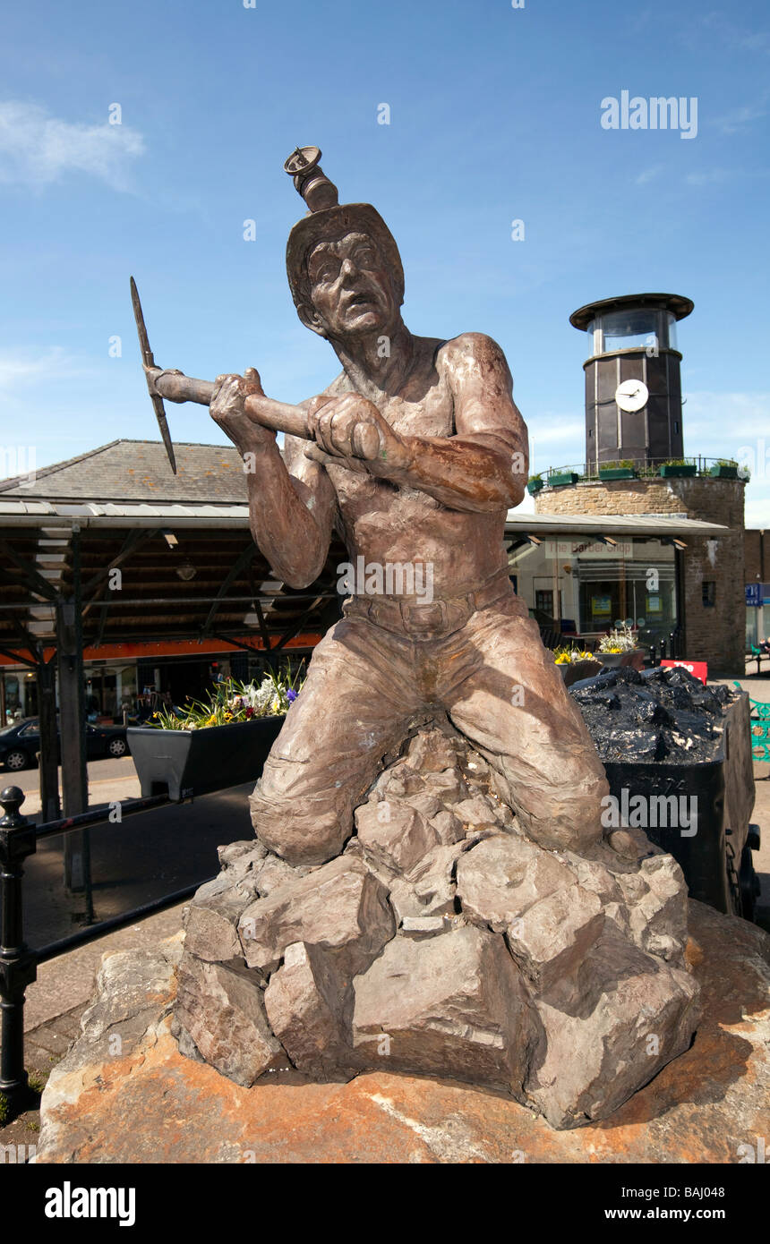 UK Gloucestershire Forest of Dean Cinderford Anthony Duforts Freeminer statue of miner Dave Harvey Stock Photo