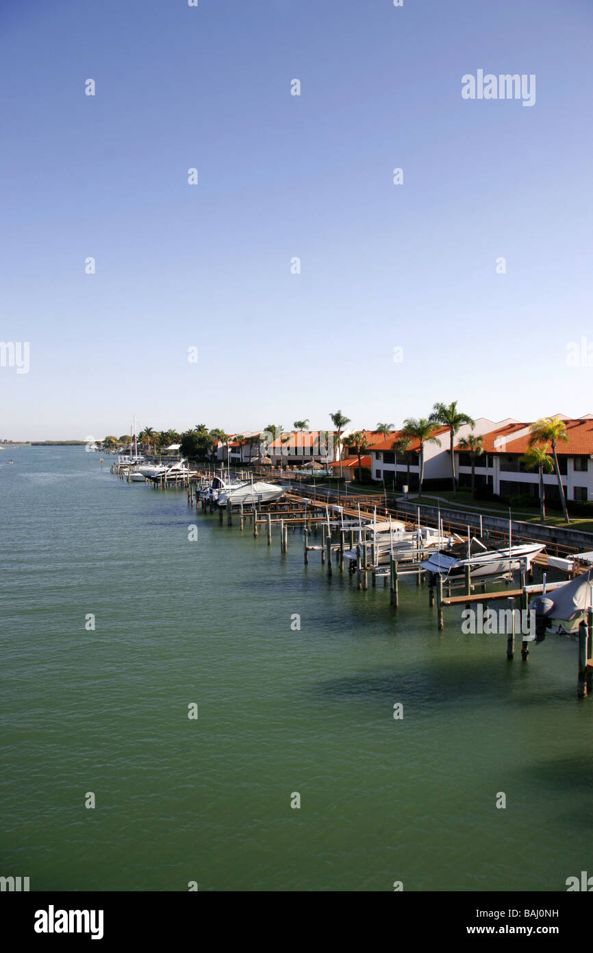 Waterfront properties hires stock photography and images Alamy