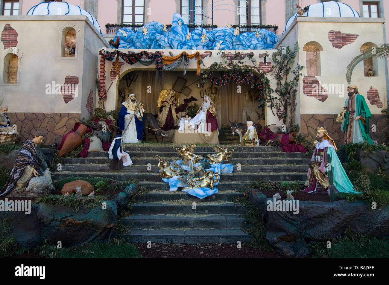 Christian statues hires stock photography and images Alamy