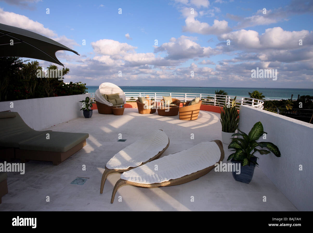 View of 35 Balcony Ideas Apartment 2026: Inspiring Modern Designs And Cozy ...